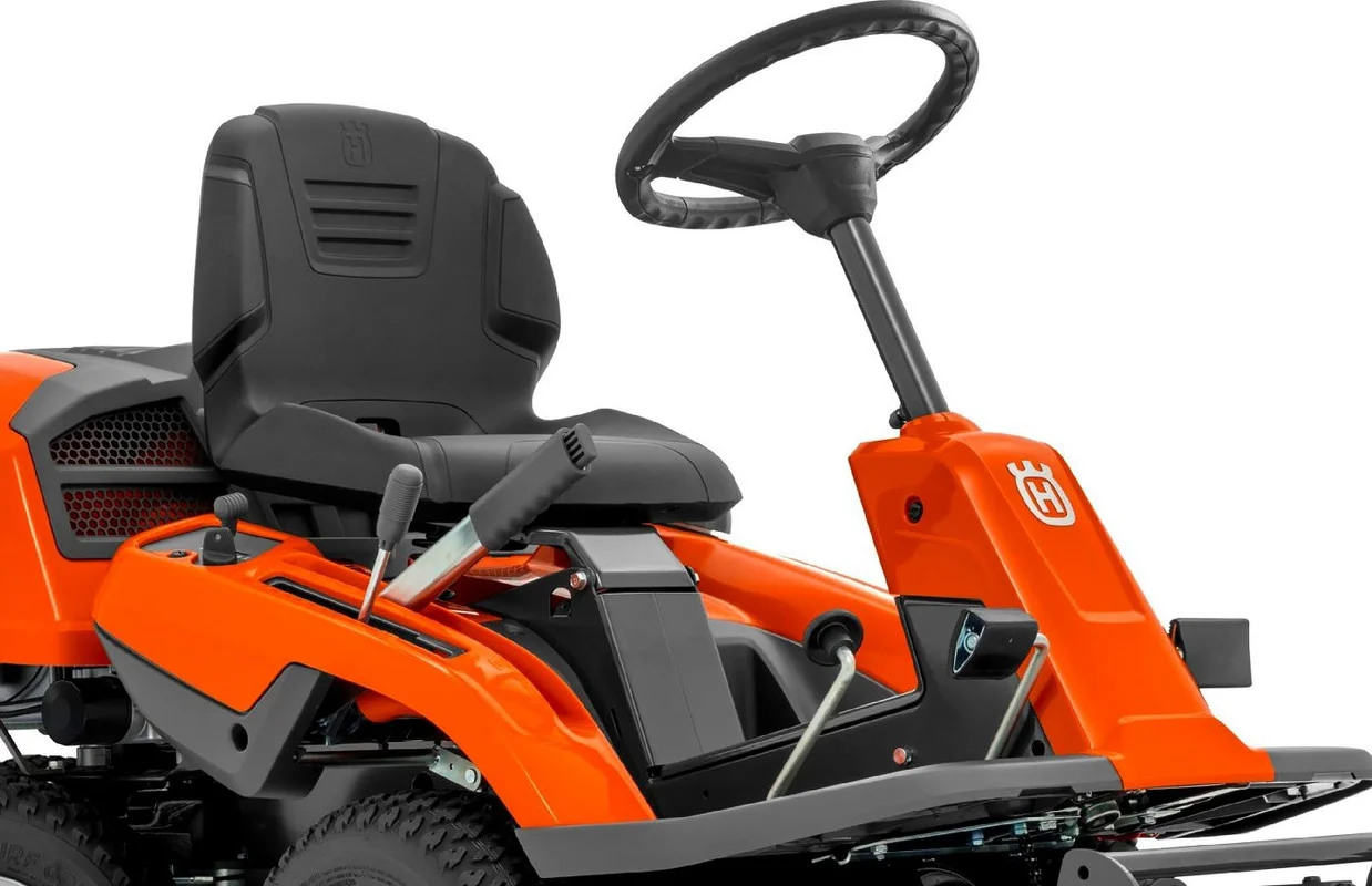 Husqvarna R 214C – Frontmäher mit Combi 94 Mähdeck und Hydrostatgetriebe – Bild 3