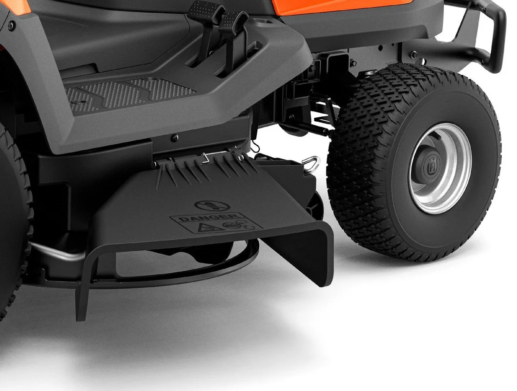Husqvarna TS 217T – Benzin-Aufsitzmäher 108 cm mit 635-cm³-Zweizylindermotor – Bild 4